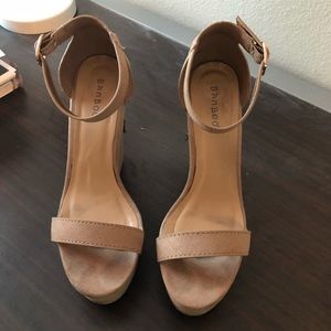 embroidered wedges! size 6.5